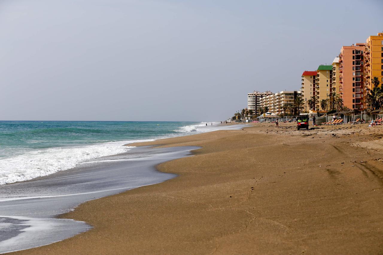 Suitur Apartamento Frente A La Playa 丰希罗拉 外观 照片